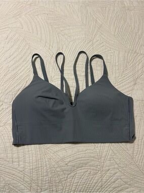 Lululemon Like A Cloud Ribbed Strappy B/C Sports Bra - size 12